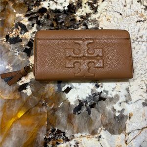 Tory Burch wallet
